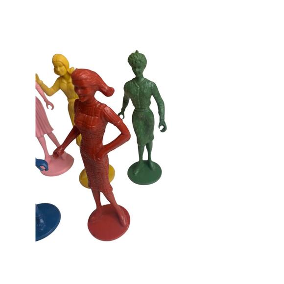 1950s Teenettes Figurines by MPC Set of 5 Multicolor 3.5 Inch - Picture 4 of 6